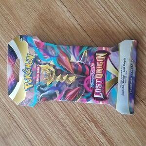 Pokemon Trading Card, Sword & Shield - LOST ORIGIN - NEW NEVER OPENED!!